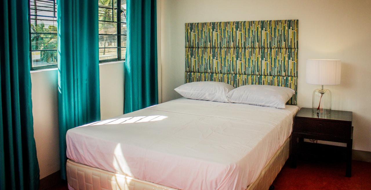 Naps & Maps Hostel Cebu Exteriör bild