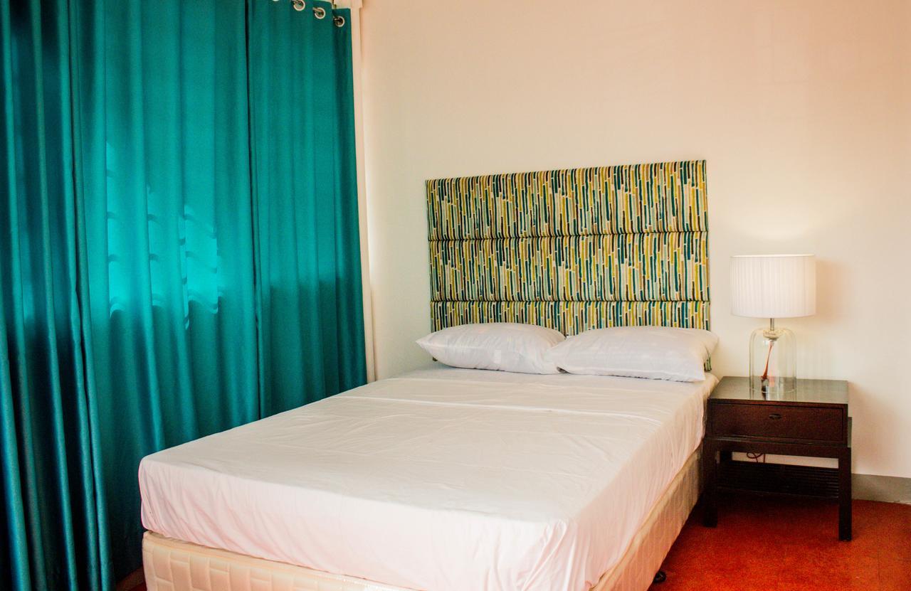 Naps & Maps Hostel Cebu Exteriör bild