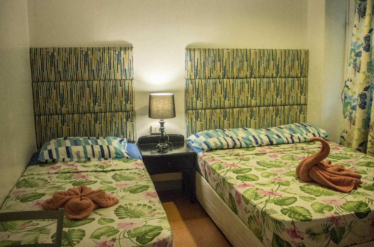 Naps & Maps Hostel Cebu Exteriör bild